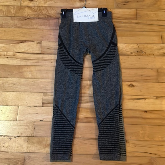 LA+Image 2pack seamless leggings  size S/M - Picture 2 of 6